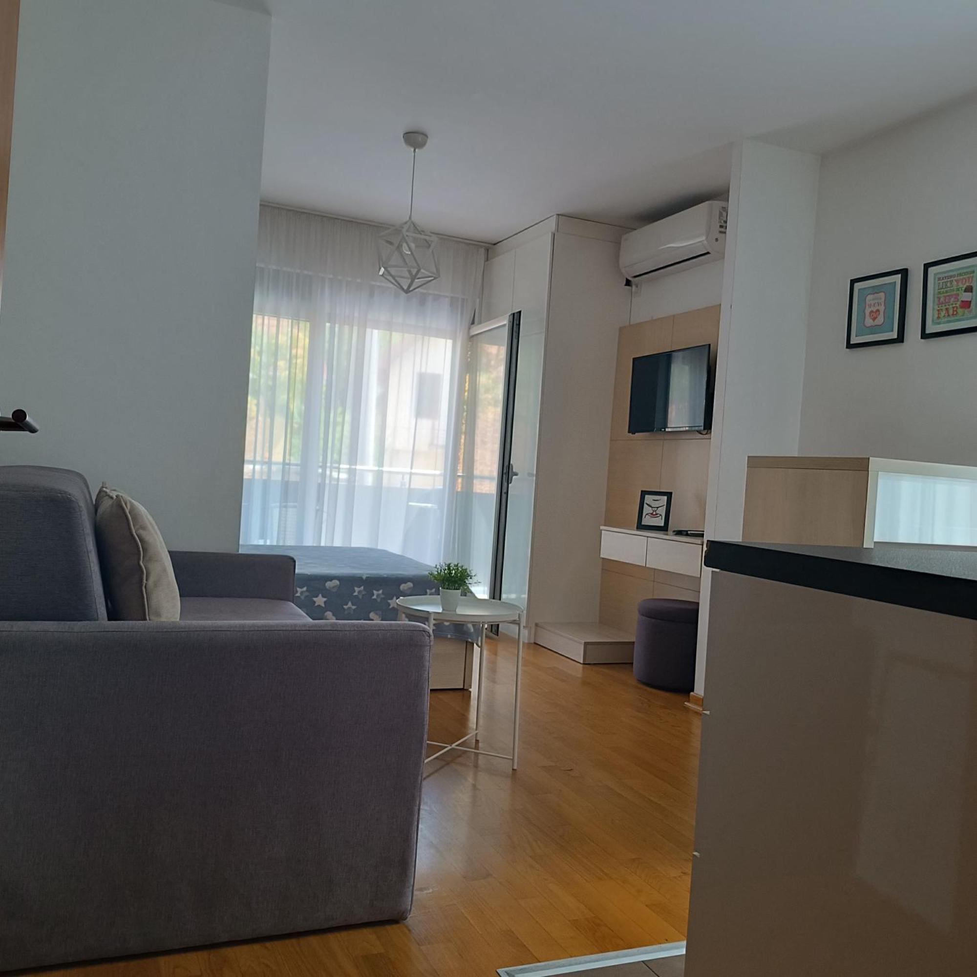 Apartments Karamarkovic วรินรัชกา บานยา ภายนอก รูปภาพ